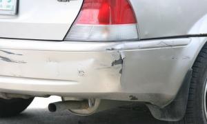 Kako provjeriti automobil za nesreću